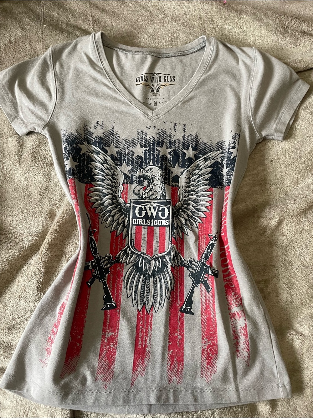 Girls With Guns Women's V-Neck Eagle Graphic Tee - White & Red